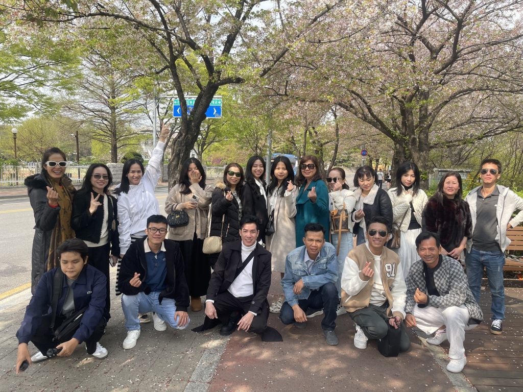 Du lịch cùng Uratravel