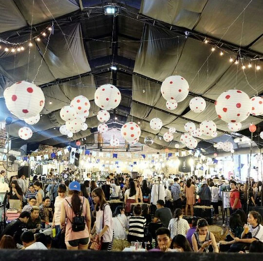 Chợ trời cuối tuần Singapore tại China Square Central