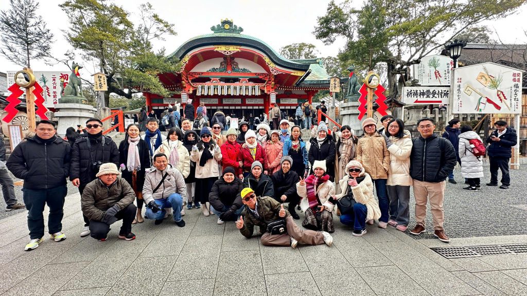 Du lịch cùng Uratravel