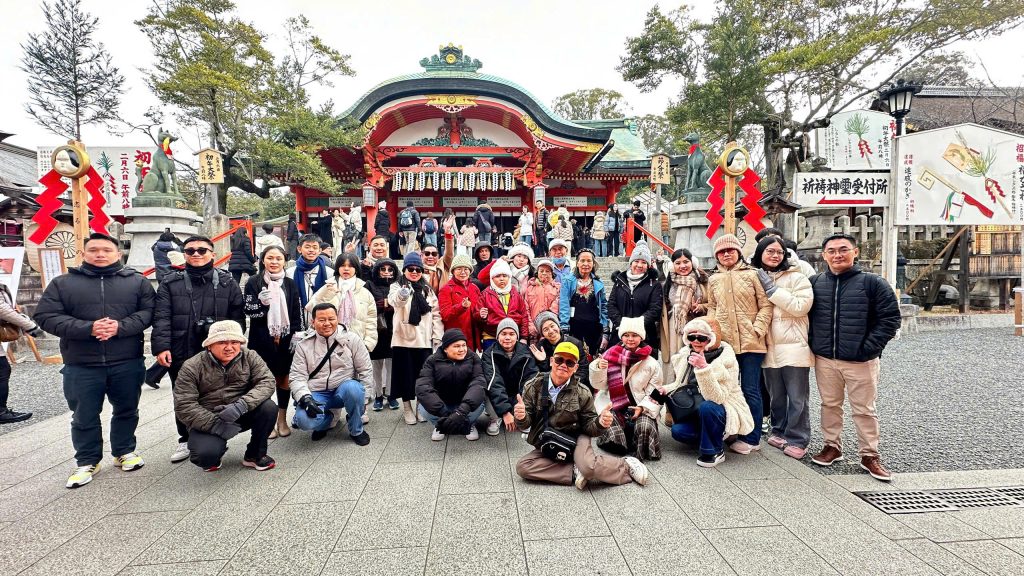 Du lịch cùng Uratravel