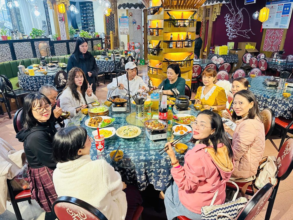 Du lịch cùng Uratravel