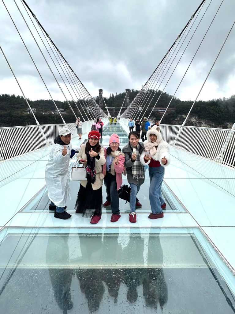 Du lịch cùng Uratravel