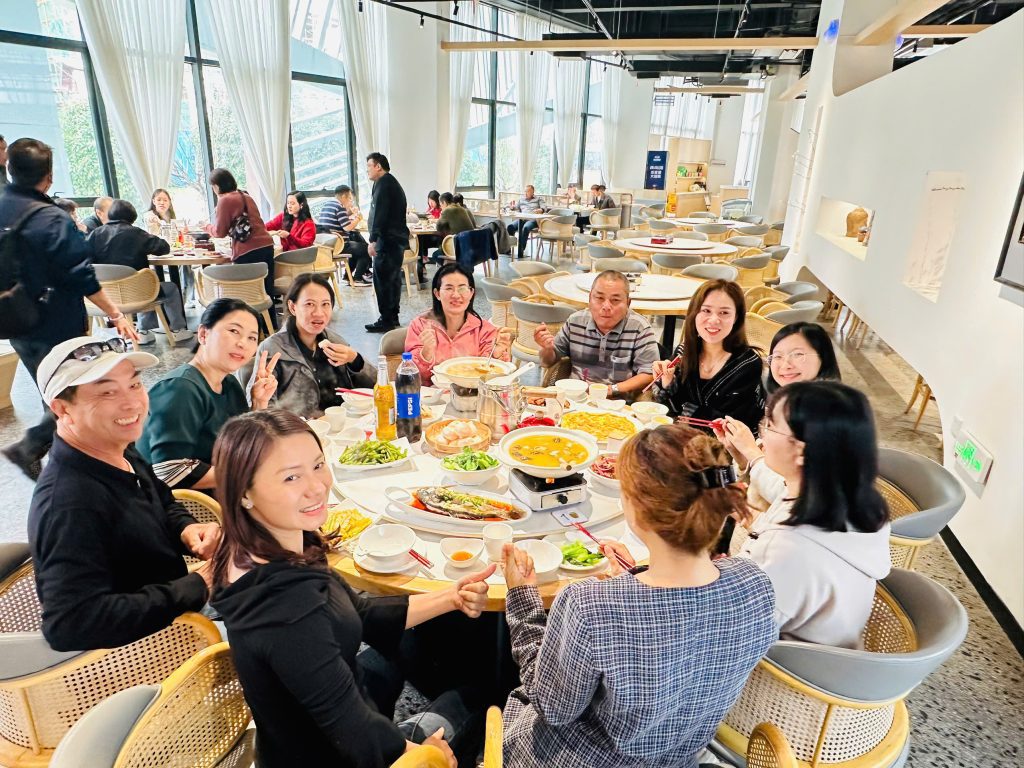 Du lịch cùng Uratravel