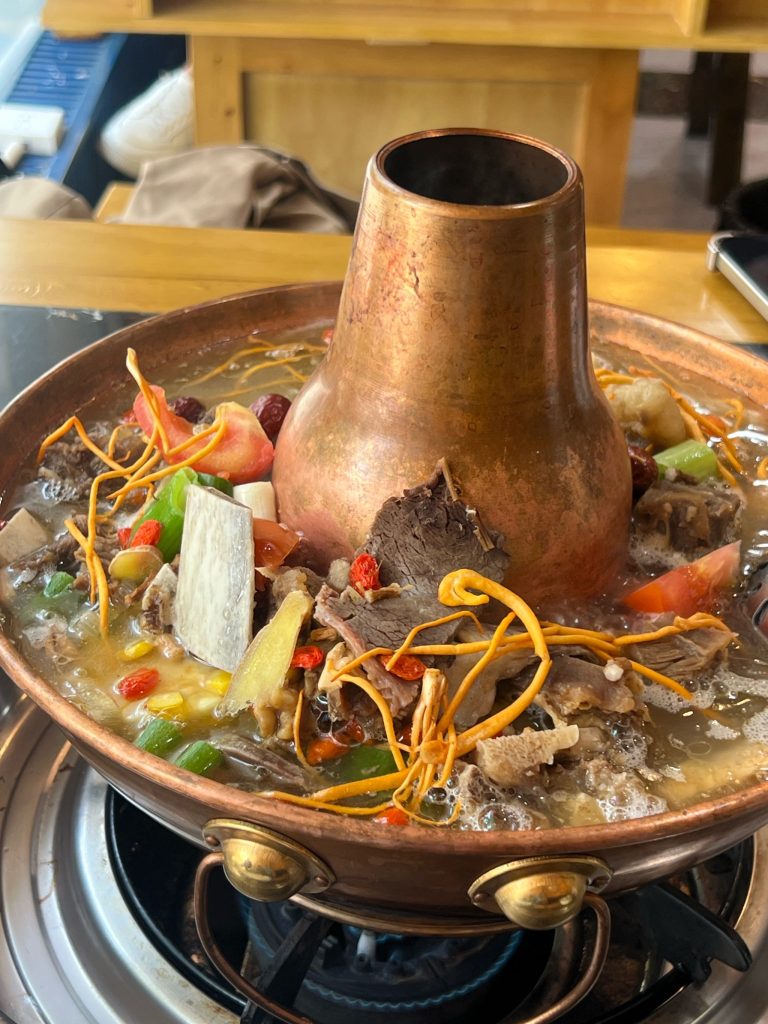 Lẩu Bò Yak Lệ Giang hấp dẫn