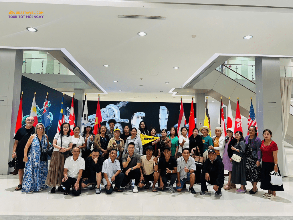 Du lịch cùng Uratravel