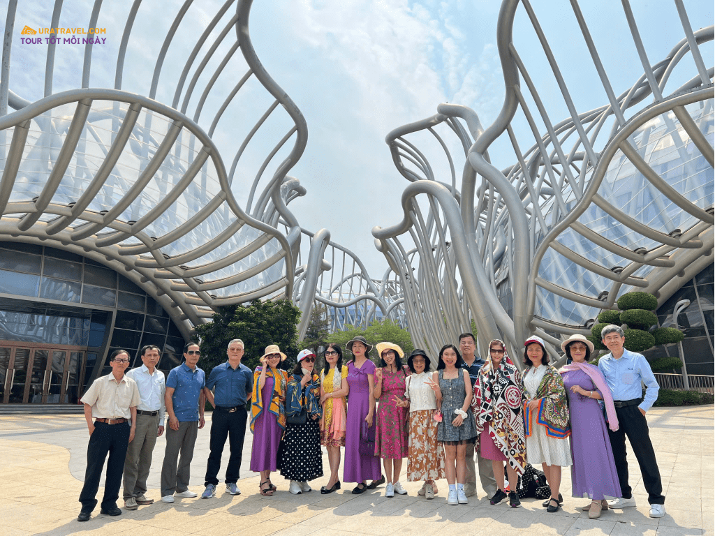 Du lịch cùng Uratravel