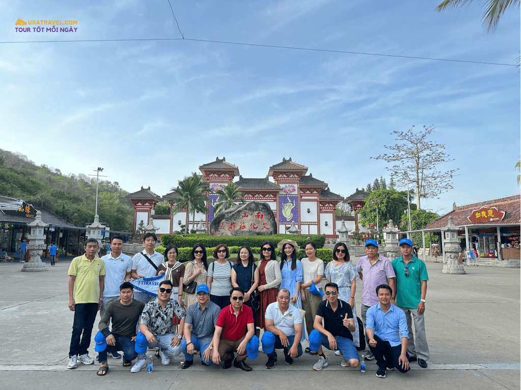 Du lịch cùng Uratravel