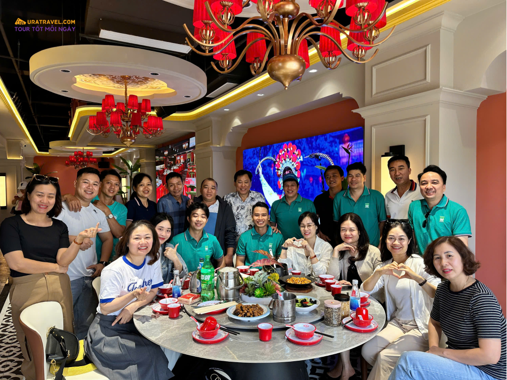 Du lịch cùng Uratravel