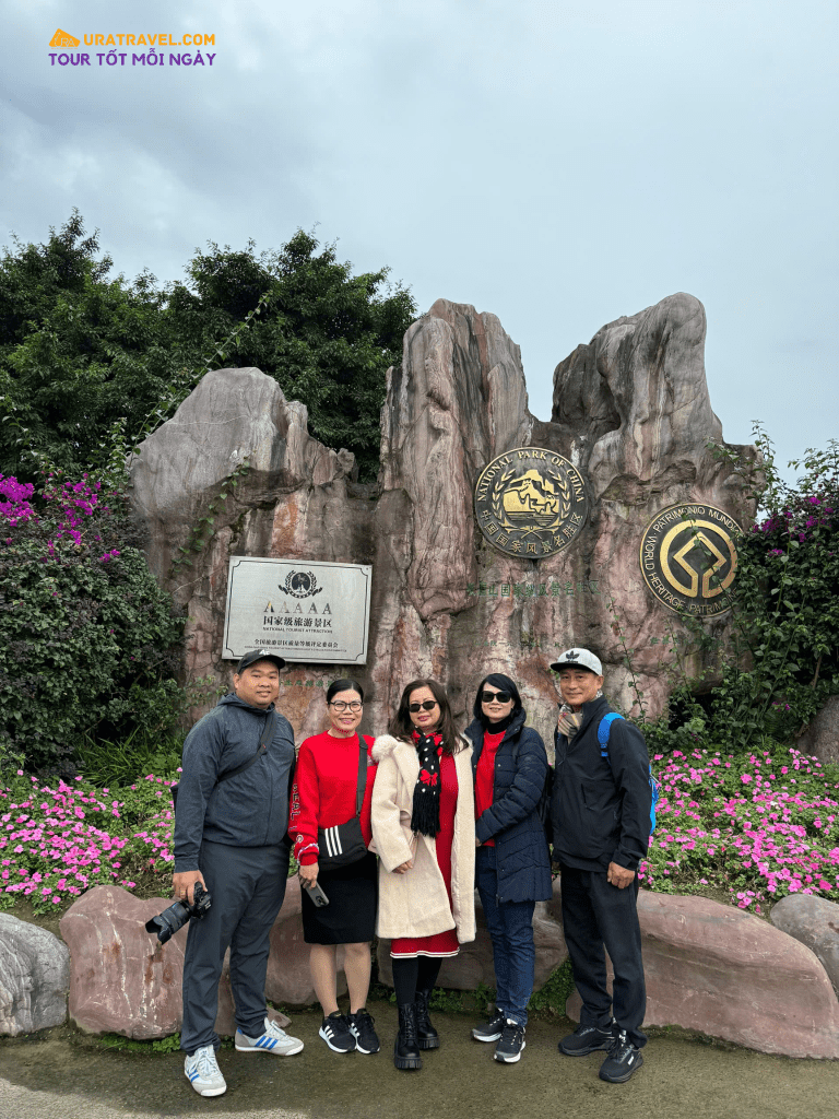 Du lịch cùng Uratravel