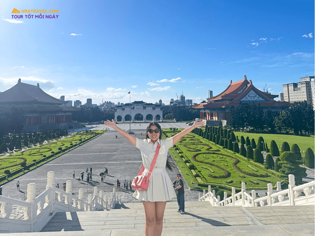 Du lịch cùng Uratravel