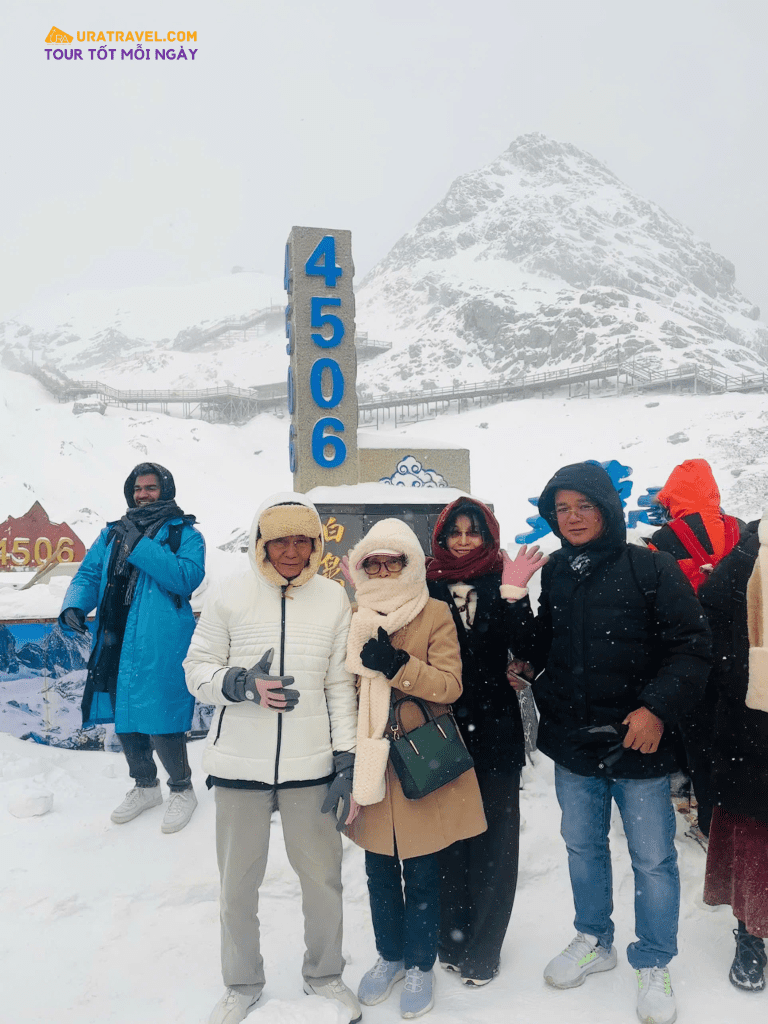 Du lịch cùng Uratravel