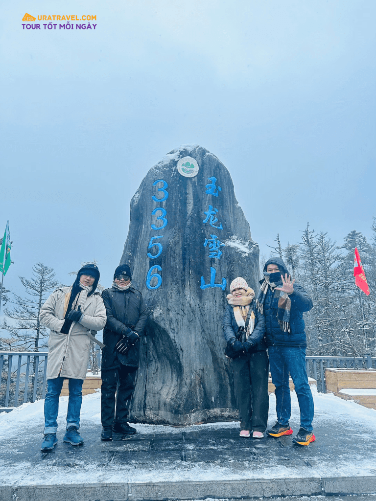 Du lịch cùng Uratravel