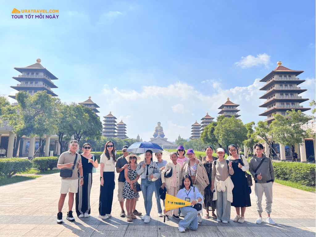 Du lịch cùng Uratravel