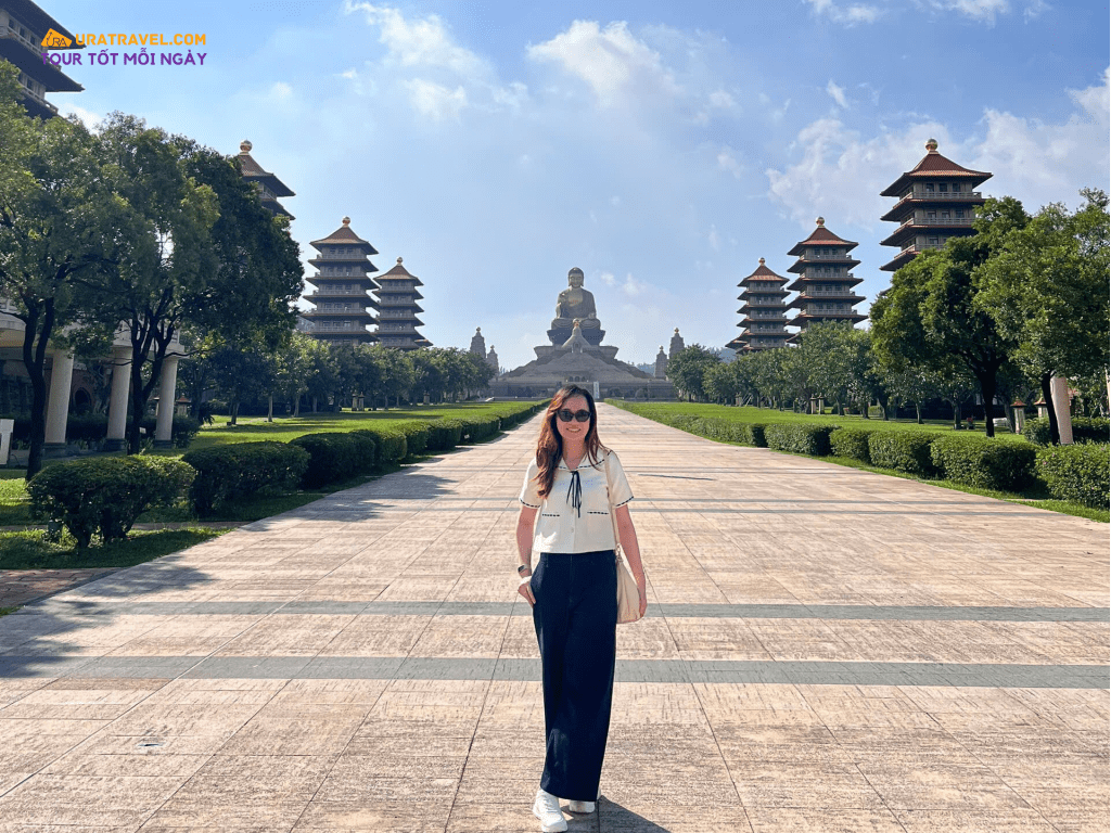 Du lịch cùng Uratravel