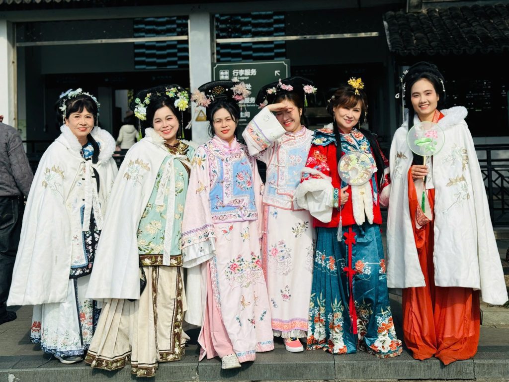 Du lịch cùng Uratravel