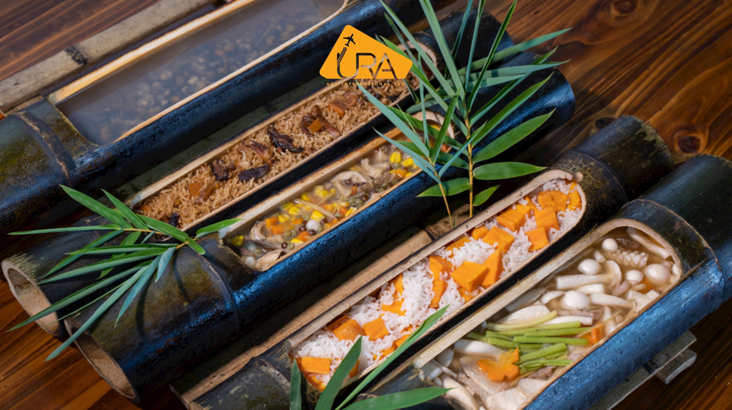 com-ong-tre-du-lich-que-lam